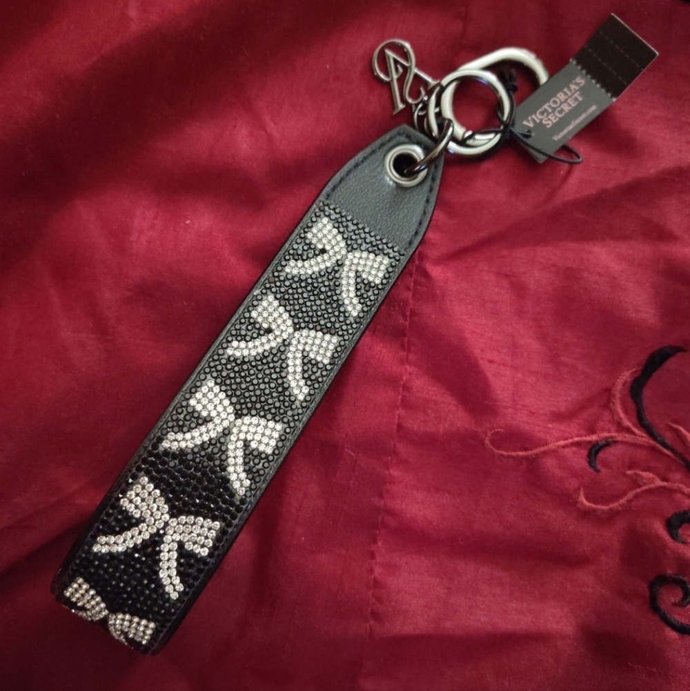 Victoria's Secret Rhinestone Bow Wristlet Strap Keychain NWT